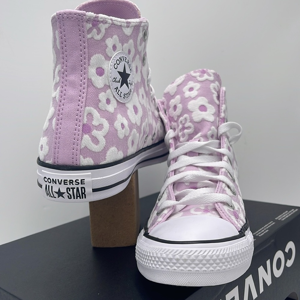 Converse WMNS A08118F
CTAS HI
STARDUST LILAC/GRAPE FIZZ.Sneakers Chuck Taylor Al - Picture 8 of 16